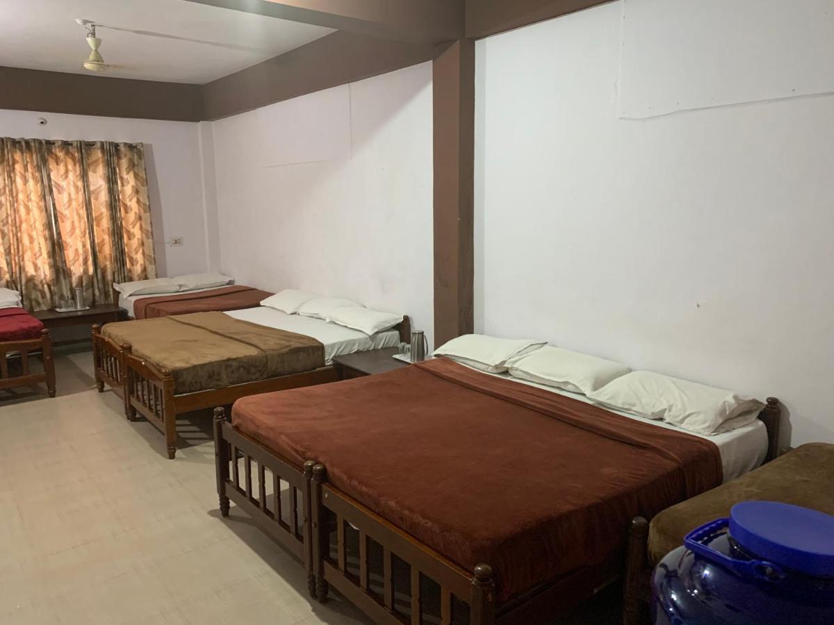 Hotel Caveri Inn Madikeri Exterior photo