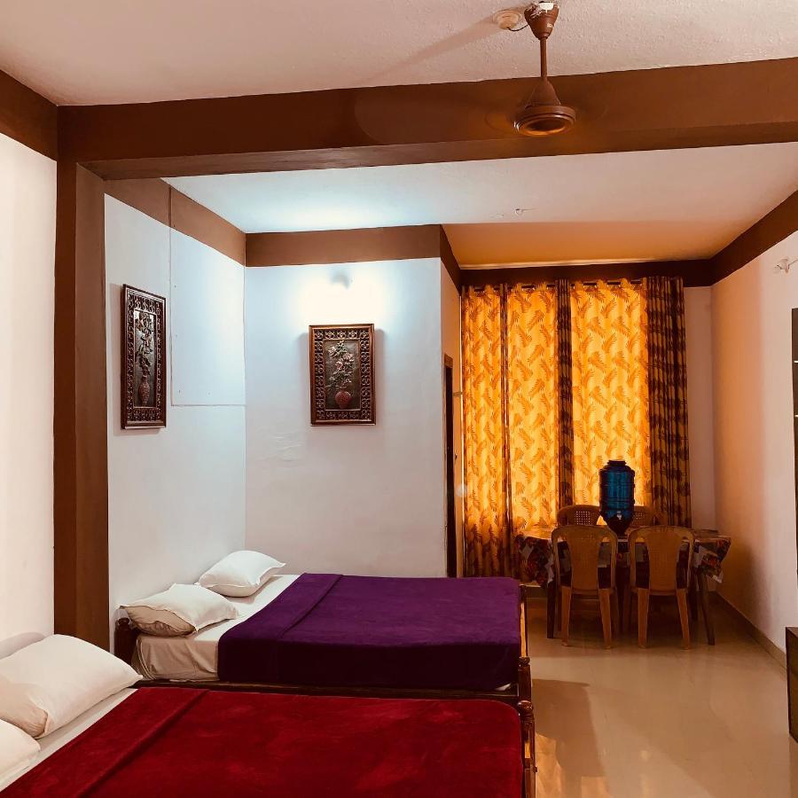 Hotel Caveri Inn Madikeri Exterior photo
