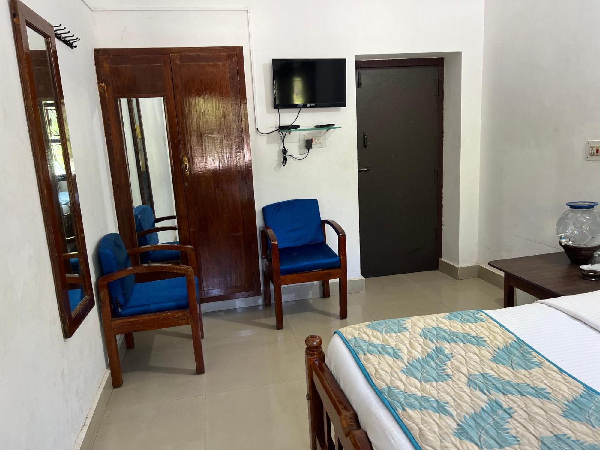 Hotel Caveri Inn Madikeri Exterior photo